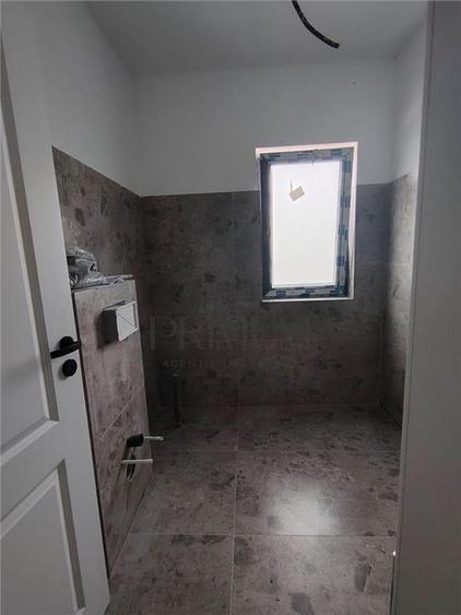 Duplex superb - zona excelenta la 4 benzi - spatii generoase - proiect foarte bi
