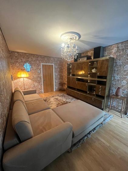 Kiseleff/Clucerului : Apartament cu 2 camere , decomandat , locatie linistita !