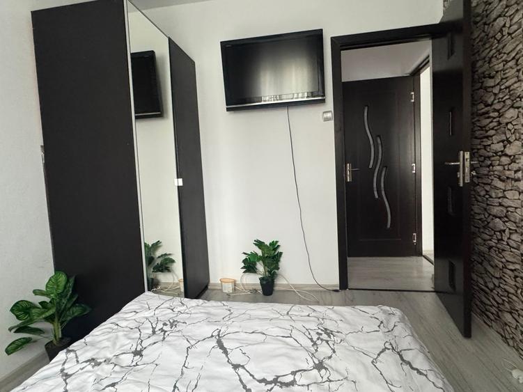 Apartament cu 3 camere, 60 mp utili, complet mobilat și utilat – Judetean