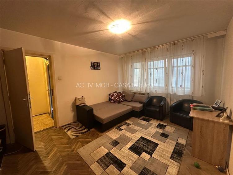 Resta, apt.2 cam.cf.1, Semidec.Lunca