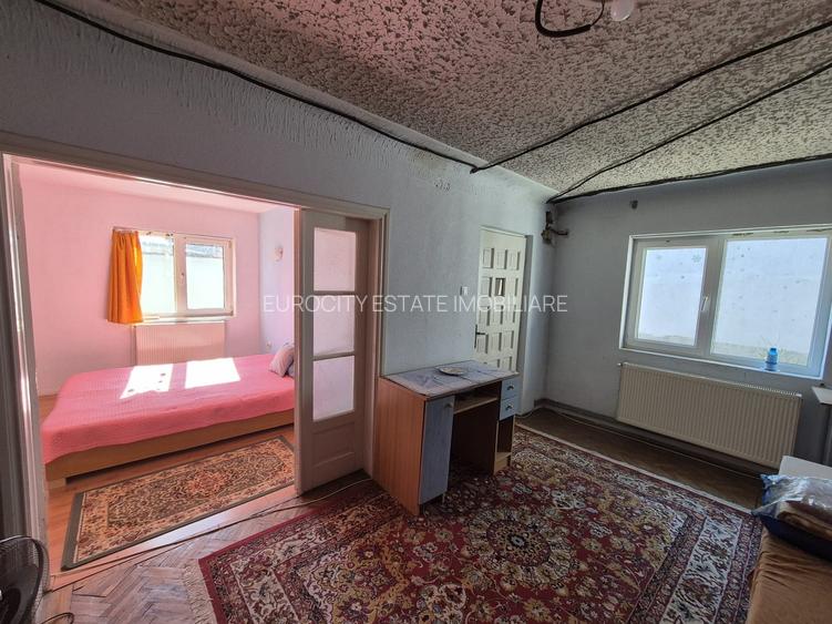 Chiajna - str Eroului, vanzare 2 corpuri de casa - 9