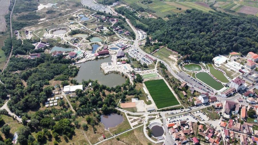 Afacere la cheie - pensiune in incinta lacurilor sarate din Ocna Sibiului - 4