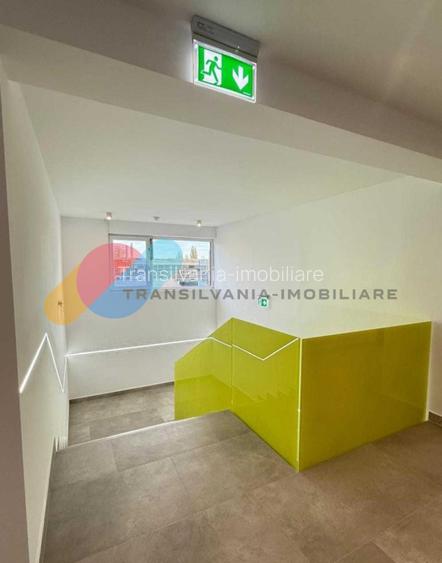 Spațiu de vânzare Bd. Muncii | 181 mp | renovat si finisat | parcare - 7