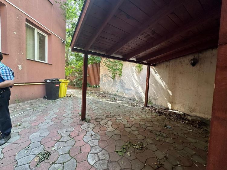 Zona Unirii 235 mp S+P terasa 150 mp