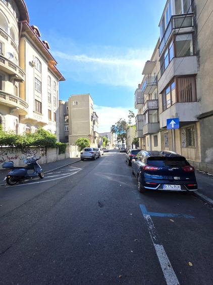 Calea Calarasilor -Traian -Garsonieră cochetă de 23 mp -56500 Euro