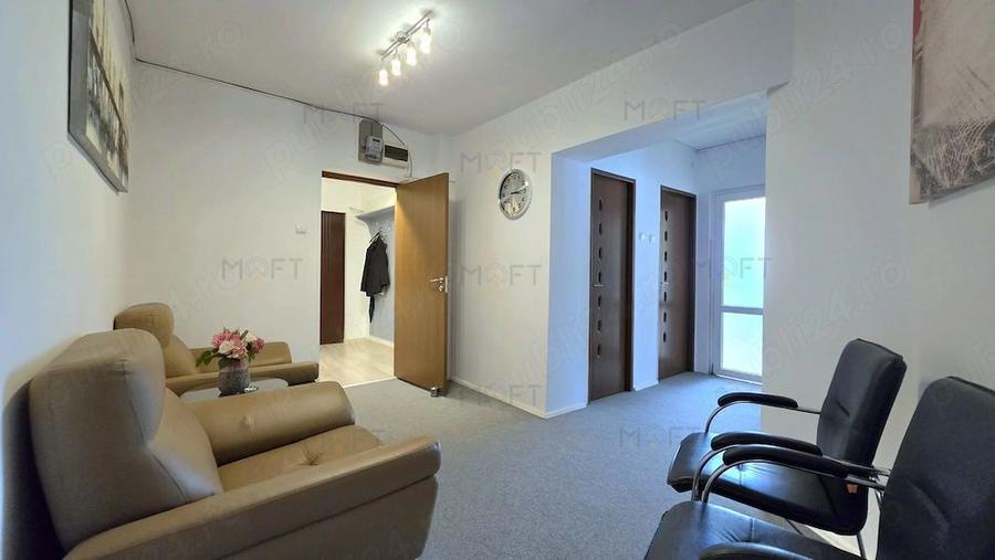 BLOC 1980 APARTAMENT 4 CAMERE 1 MIN METROU UNIVERSITATE