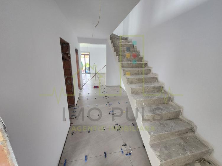 Duplex. Mosnita veche. 350 mp Teren. 4 Camere