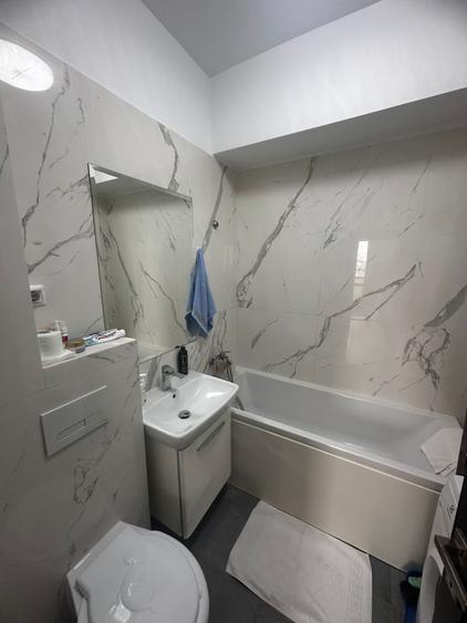 Apartament cu 3 camere, LOC DE PARCARE INCLUS, zona Canta