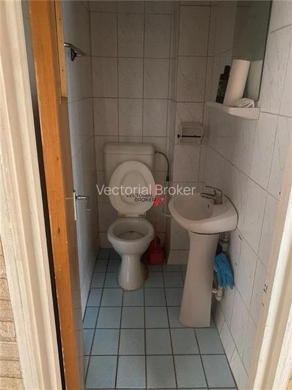 4 camere decomandat, etaj intermediar Piata Delfinului - 10