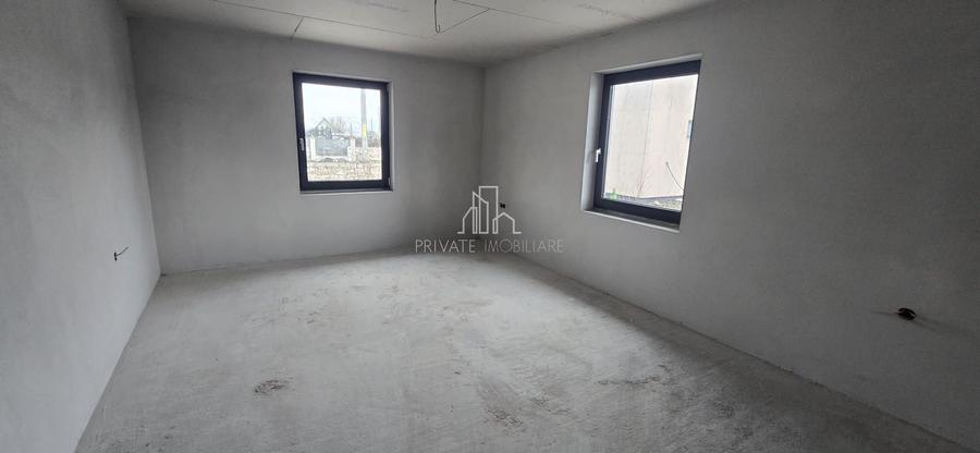 Casa 283 Mp/ Teren 835 Mp, Nou Construita, Solovăstru, Zona Reghin