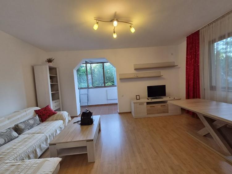Apartament 2 Camere-Metrou Ialomitei - priveliste zona verde