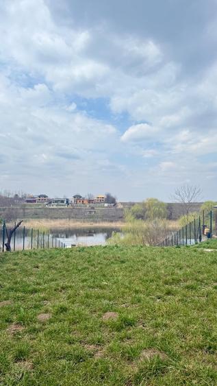 Teren intravilan Moara Vlasiei – deschidere directă la lac | 883 mp | Utilități