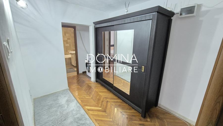 Vanzare apartament 2 camere, zona Pietei Centrale, strada Corneliu Coposu
