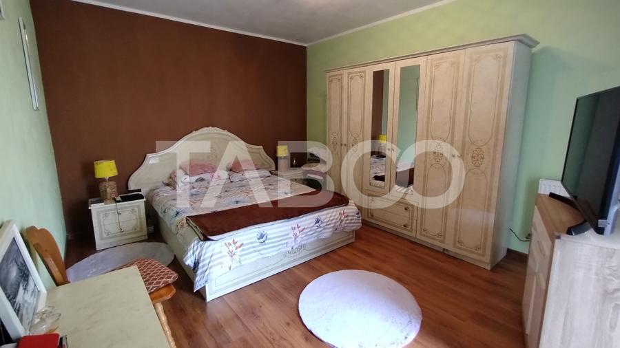 Afacere si locuinta cu teren de 1450 mp de vanzare in Rausor