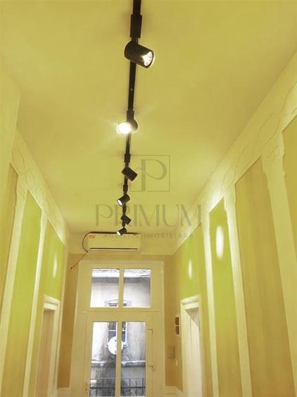 SINAIA - VILA ISTORICA - 4CAM - SPATIOS - INALT - RENOVAT - CENTRALA/AC - ZONA E