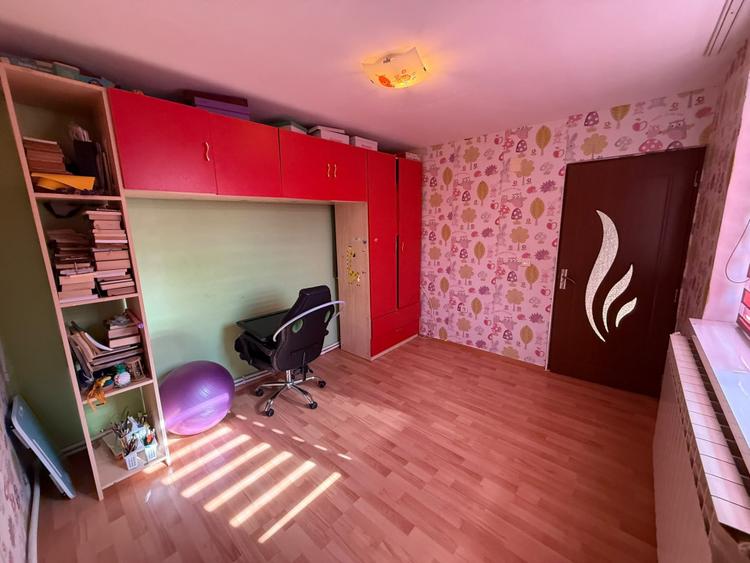 E3- CASA LA SOL BCA, 3 camere, foisor, curte, centrala gaz