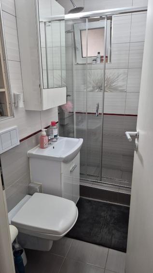 Apartament 3 camere de vânzare – Noua, Str. Prunului | Etaj 1 | Renovat | Mobila