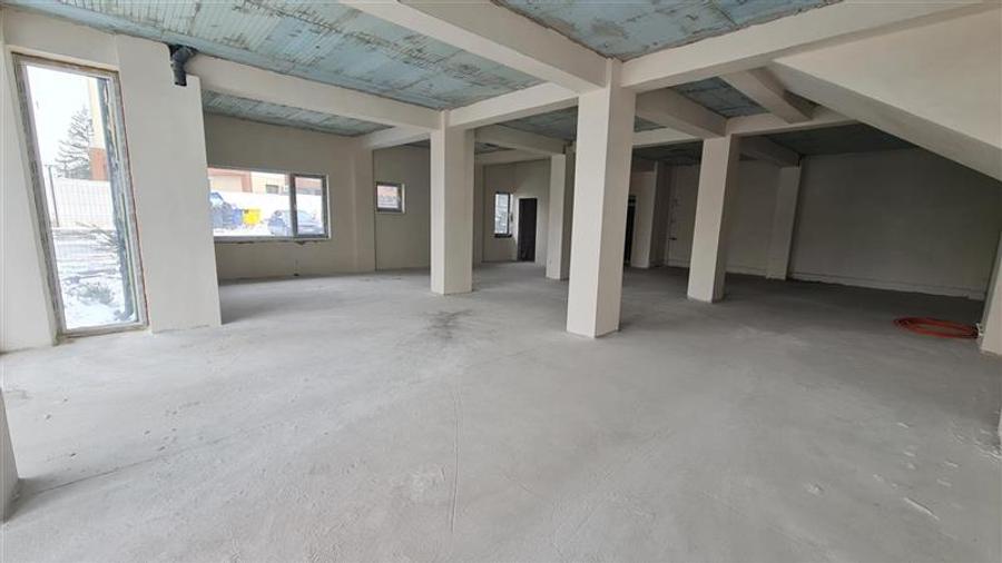 Spatii de inchiriat de 137 mp si 108 mp - Happy Residence 3