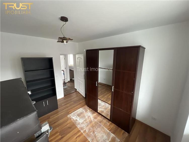 Ap 3 camere decomandat, renovat, balcon închis Zona Piața Decebal - 3