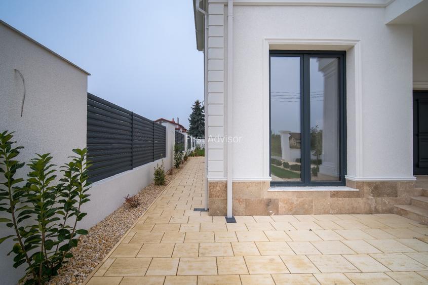 Vilă Exclusivistă în Pipera | 530 mp Utili | Teren 1.000 mp | 12 Camere | Person - 9