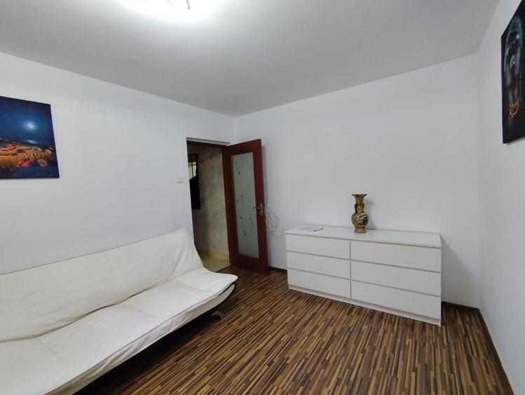 Baicoi Liliesti apartament 2 camere complet renovat, utilat si mobilat !