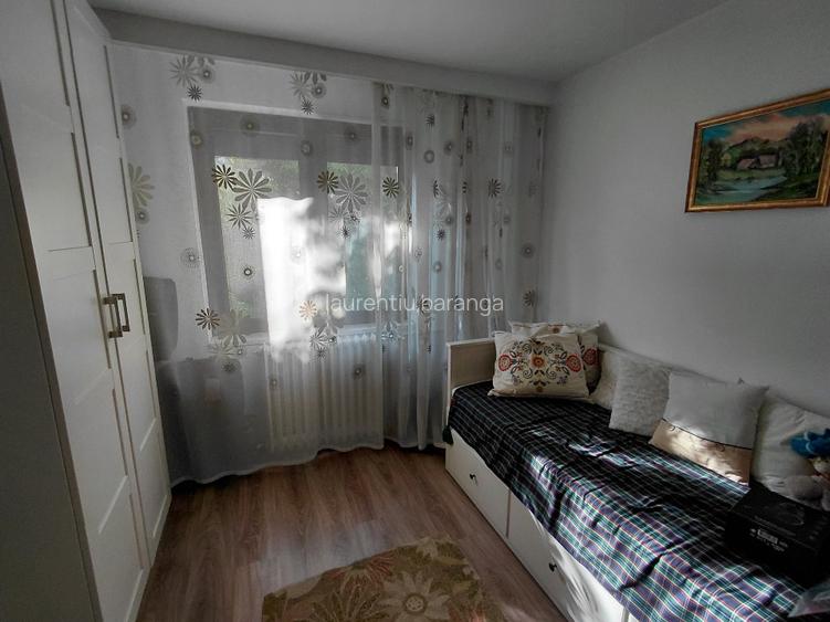 Apartament 3 cam, an 1981, mobilat si utilat, 2 bai, debarale, loc parcare - 3