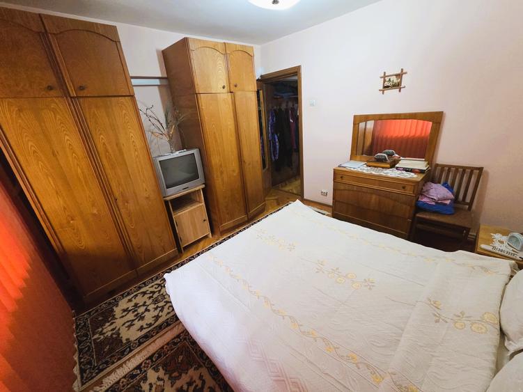 Apartament 3 camere SUPER-SPATIOS/ 2 BAI / CENTRAL