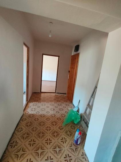 Vând apartament in Abrud