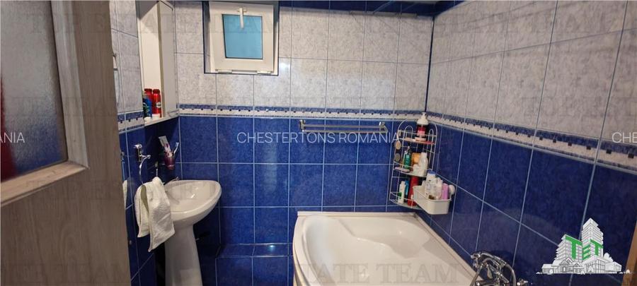 Apartament de 4 camere, cu centrala proprie, foarte spatios, in Militari, la 2 m