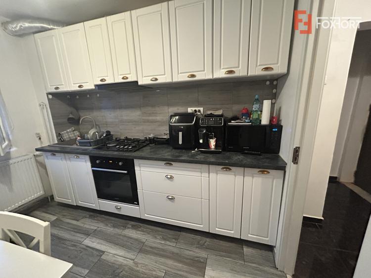 De vanzare apartament cu 2 camere in zona Girocului