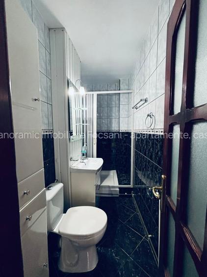 Apartament 4 camere de vanzare, etajul 1, Focsani - 10
