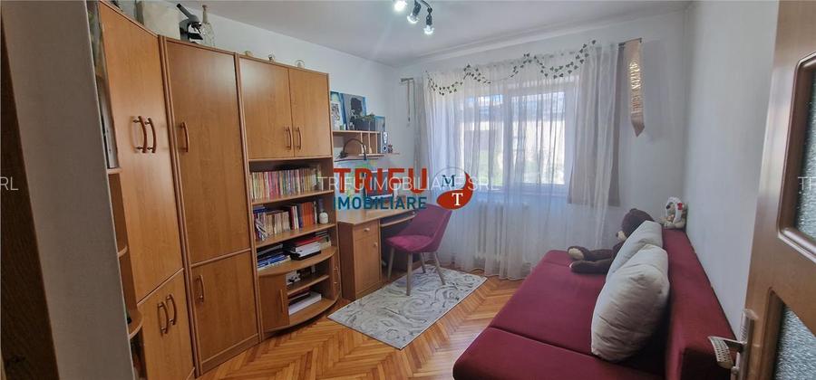 Apartament Spațios cu Balcon Închis și Parcare – Zona Cetate - 4