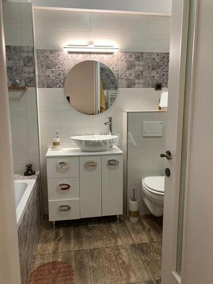 Apartament modern cu 2 camere și parcare subterană, zona VIVO. - 8