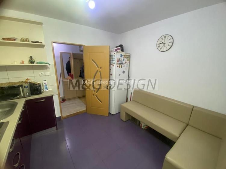 4 camere decomandat mobilat utilat  etaj 1 centrala Complexul studentesc Olimpia - 9