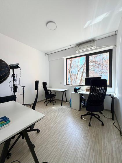 Caramfil Office /Birou pe 2 nivele cu View / 165 mp/ Parcare Opțional 2 locuri