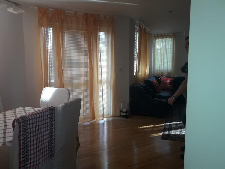 Vila  in regim de inaltime D+P+E+M  intr-o  zona rezidentiala cu 1000 mp.teren