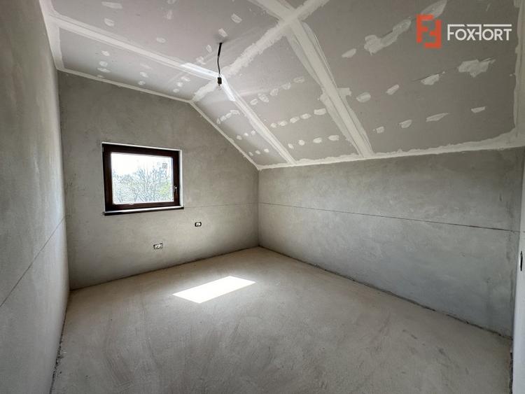COMISION 0% Duplex cu 4 camere si terasa de 16 mp - zona Dragsina