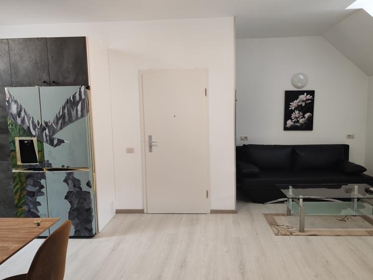 Apartament 3 camere recent renovat, mobilat si utilat nou zona Str. Lunga
