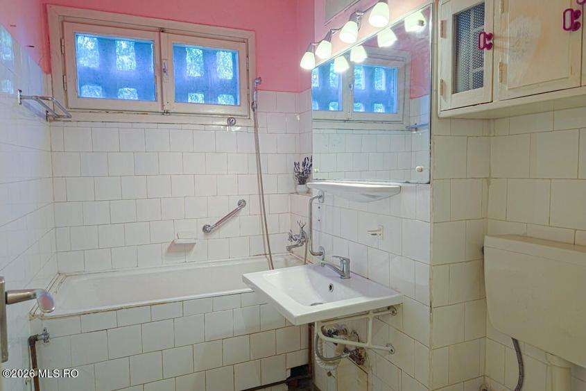 Circumvalatiunii - Gheorghe Lazar - 4 Camere, Etaj 3, 2 Bai, Centrala
