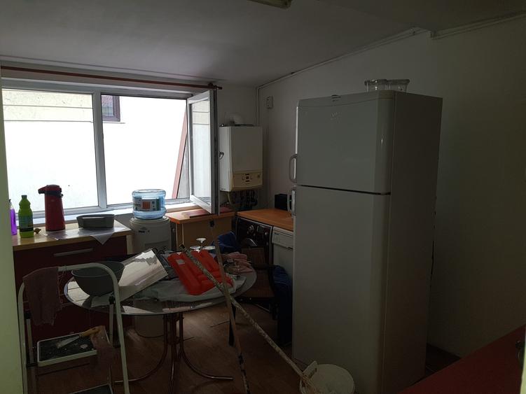 MIHAI BRAVU-METROU,4 CAM,MOBILAT,IN VILA ,ETAJ 3, 140 MP ,600 EURO