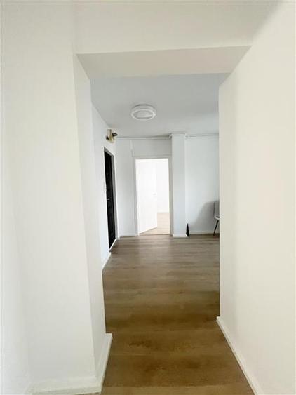 Apartament 2 camere decomandat etajul 1 zona Onix