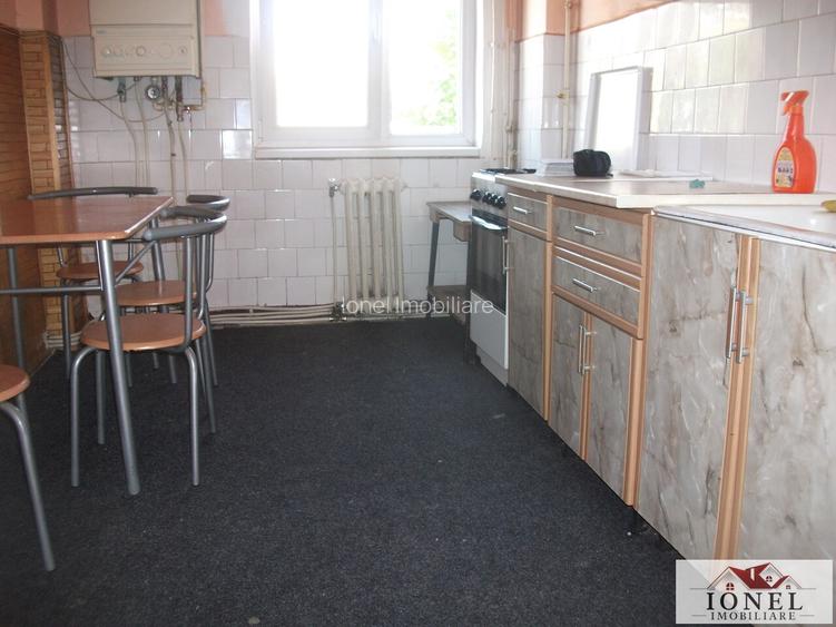 Apartament trei camere de vanzare in Cetate-Alba Iulia - 4