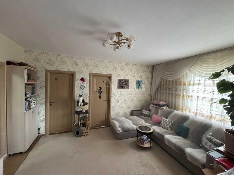 Apartament 3 camere, 64 mp, zona Terra, Florești