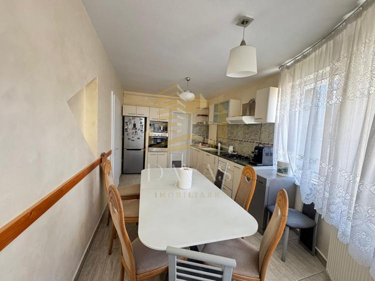 Vilā individuală 7 camere | 320mp | 740mp teren + Garaj inclus in preț | Zorilor