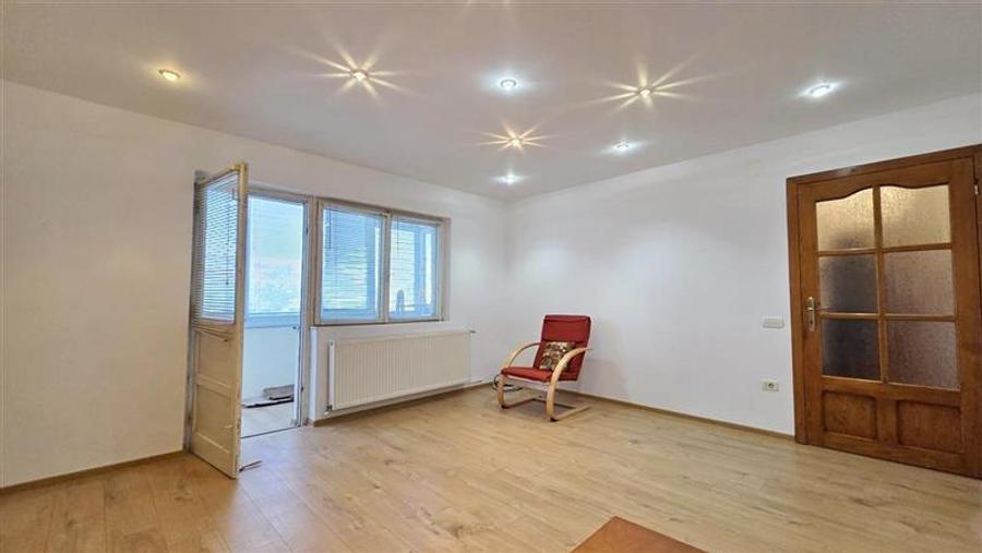 COMISION 0% APARTAMENT 3 CAMERE 2 BAI RENOVAT DOROBANTILOR