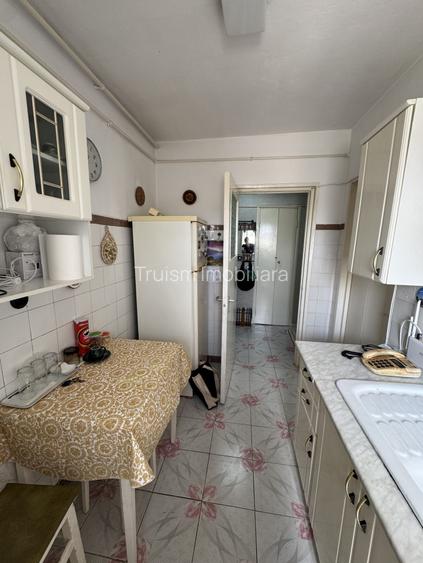 Apartament 2 cam, etaj 4/4, Zona Nord - 3