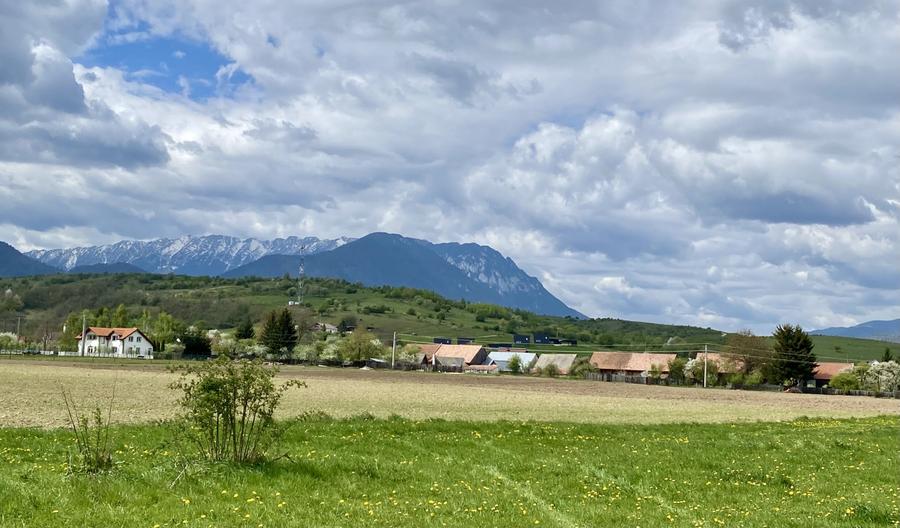Teren plat P +4 Bran, panoramic munți, DN73, toate utilitățile