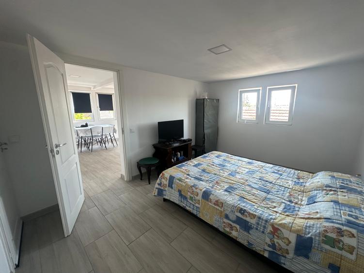 Casa P+1 - 6 camere - Palazu Mare - 290.000 euro negociabil (Cod E8+E10)