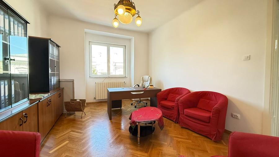 3 CAMERE | VILA INTERBELICA | ZONA EMINESCU | CENTRALA PROPRIE | 10 MIN METROU