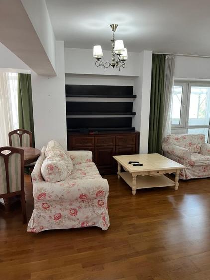 Apartament de inchiriat